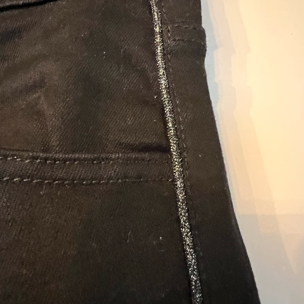 J Brand photo ready Jean with silver piping - Picture 6 of 7